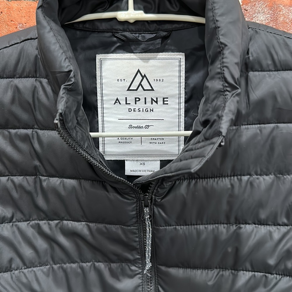 Alpine Design Puffer Jacket - Picture 3 of 8